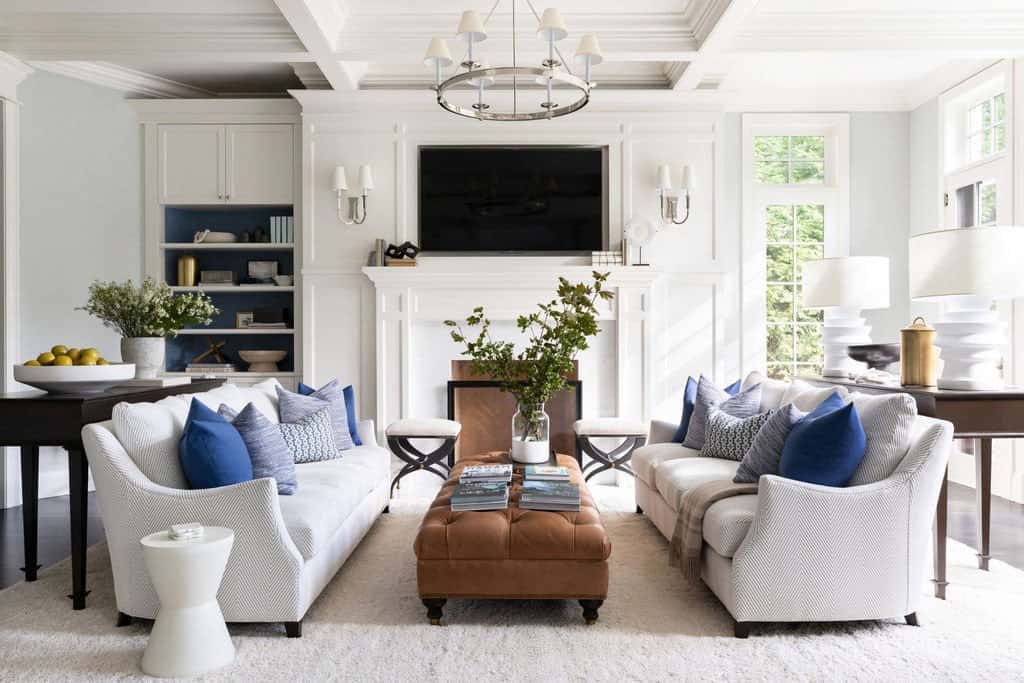 Take a tour of an Illinois dream home with bright and airy living spaces-4