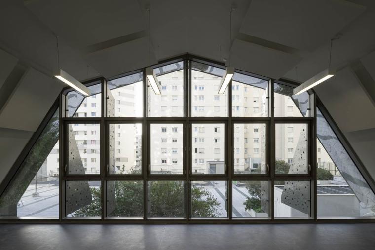 法国 Saint·Blaise 社区中心-23