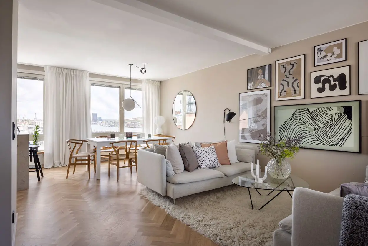 曲线美学 | 瑞典木质条纹墙的装饰魅力-5