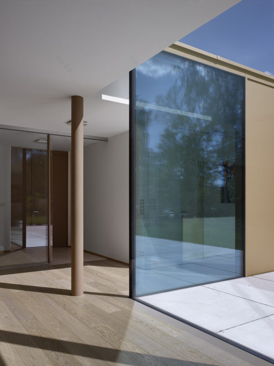 捷克森林中的悬浮别墅-30