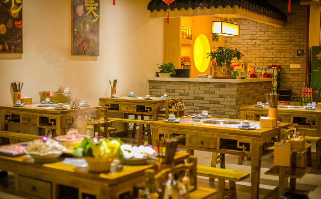 《大焱火锅》 | 古韵风华,重庆老火锅的室内设计魅力-0