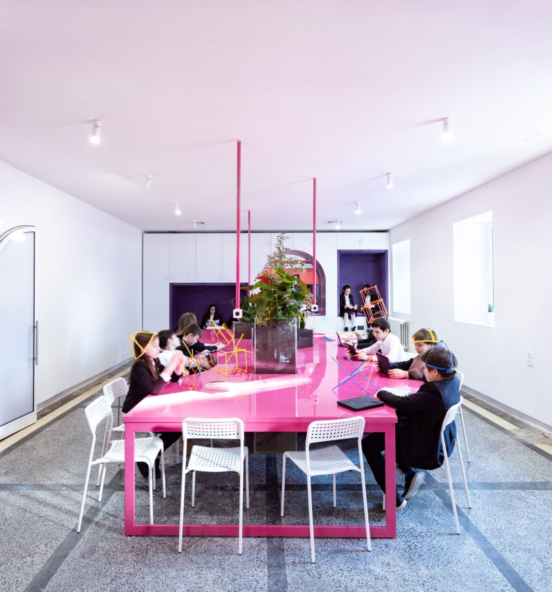 保加利亚 STEM 中心丨Any Color-21