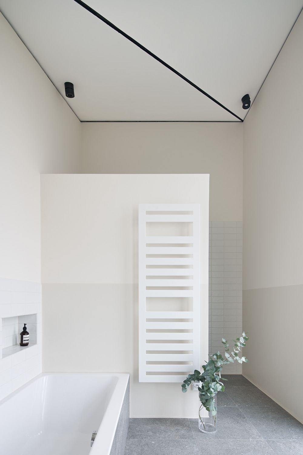 带开放式布局的独栋住宅  buerohauser-65