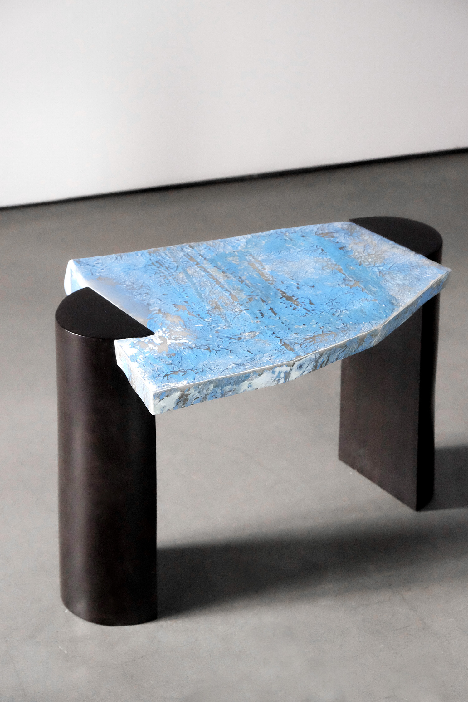 米兰设计周 | 复古未来主义,穿越时空的设计魅力-12