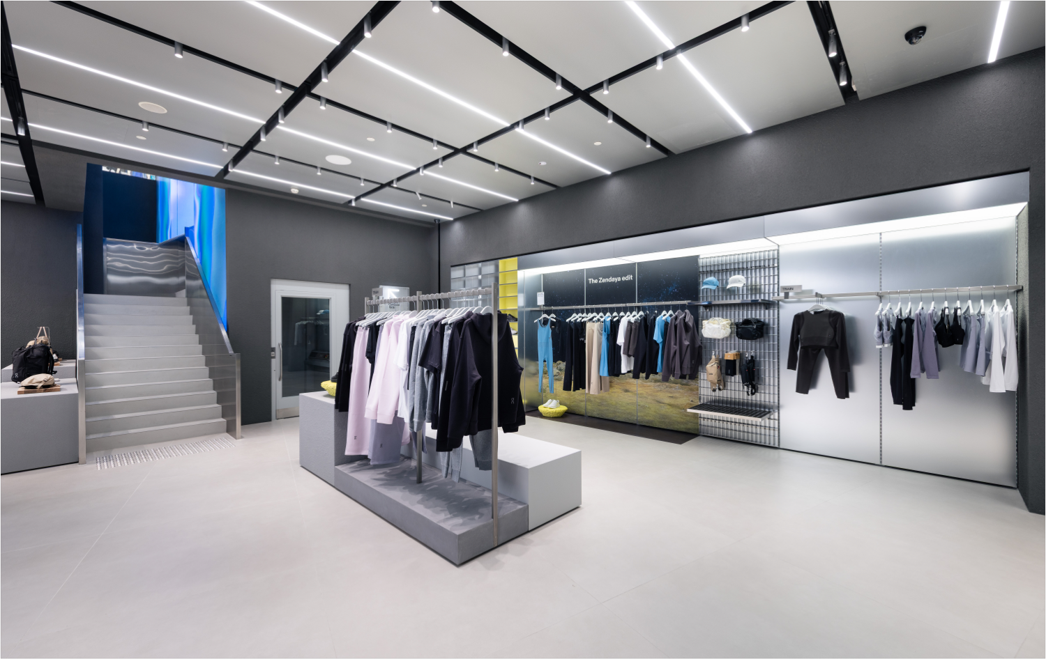 新加坡樟宜机场On零售店丨On品牌苏黎世总部内部设计团队-5