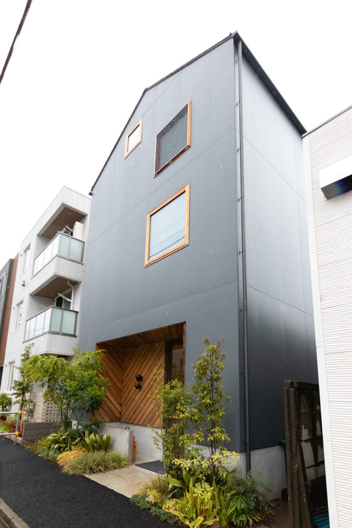 ３世代で家をシェアする穏やかな時を刻む思い出の地に開いた珈琲屋 | Style of Life | 100%LiFE-0