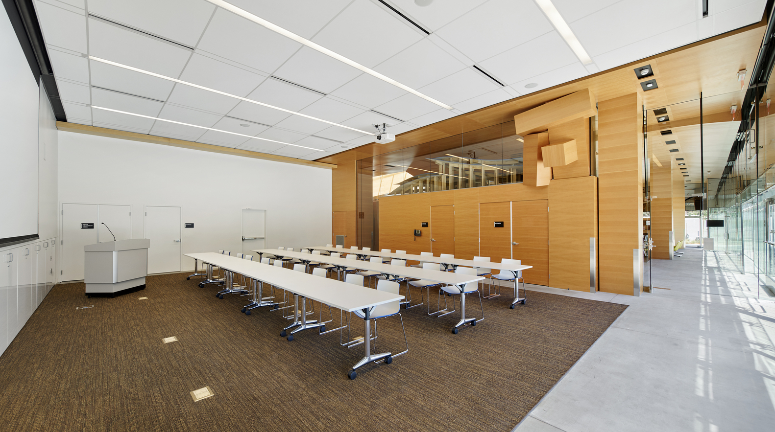 曼哈顿海滩图书馆-31