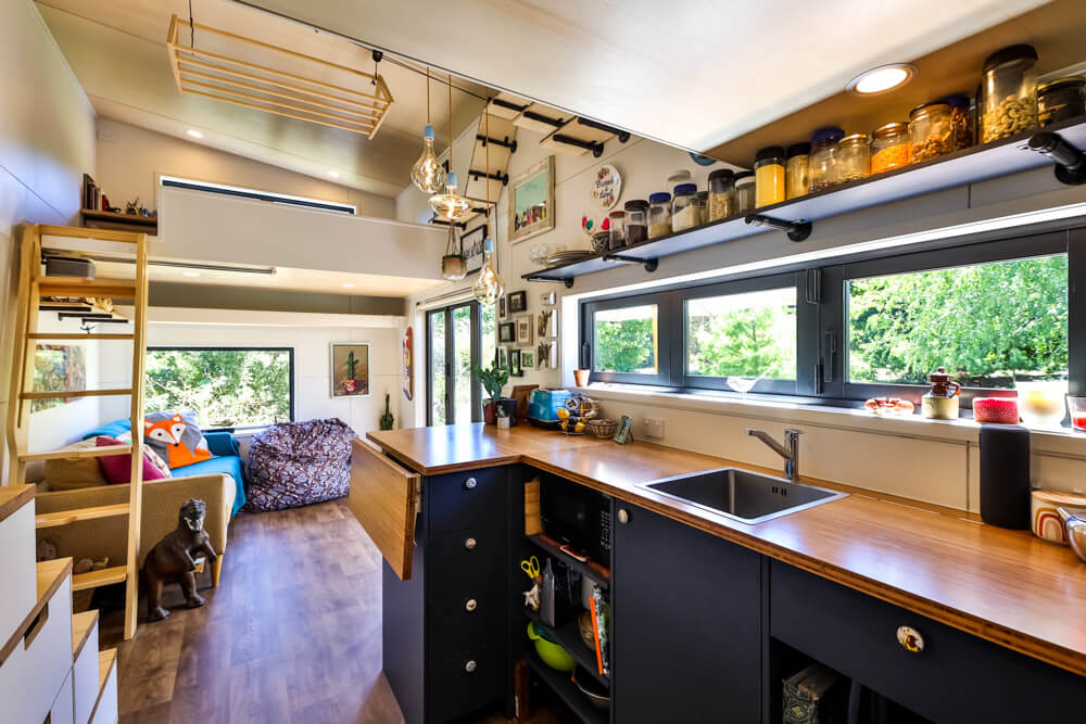 新西兰30平方米离网两层小房子-12