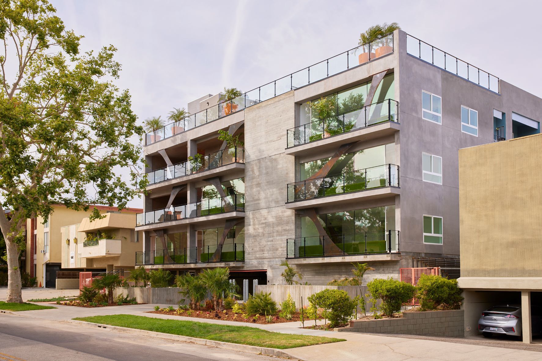 捉迷藏公寓丨美国洛杉矶丨Valerie Schweitzer Architects-14