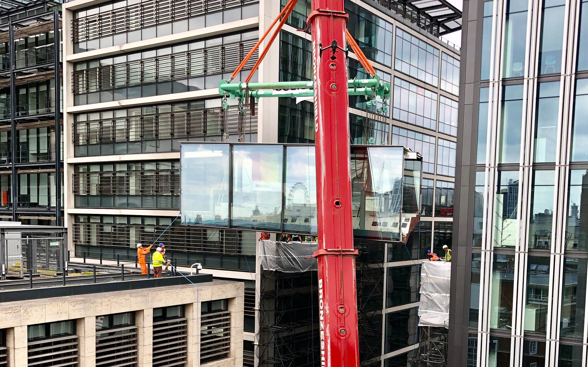 
                    New Street Square Bridges
                -9