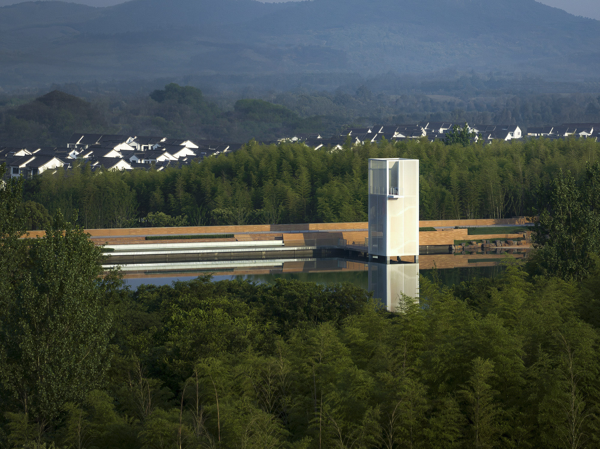 荒野中的明灯 · 宜兴窑湖镇青鱼湖公园丨Change Studio-42