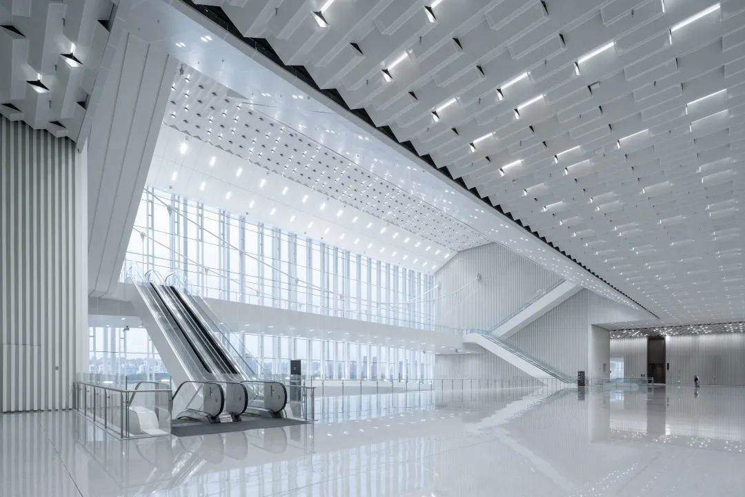 【城市名片】丝路会客厅，对话世界窗！中建八局匠心“筑”造西部会展新高度-56