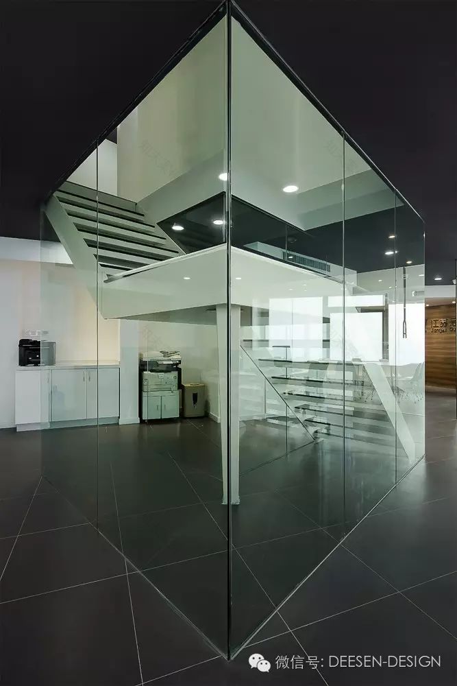 南京苏宁慧谷中心“无界”办公空间 | 不规则切割,化零为整-11