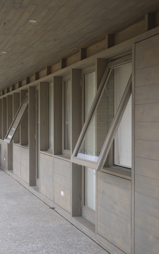 智利 Curicó 郊区现代家庭住宅设计-24