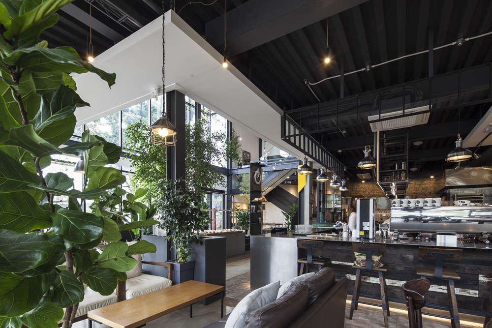 大型咖啡厅室内设计案例分享-5