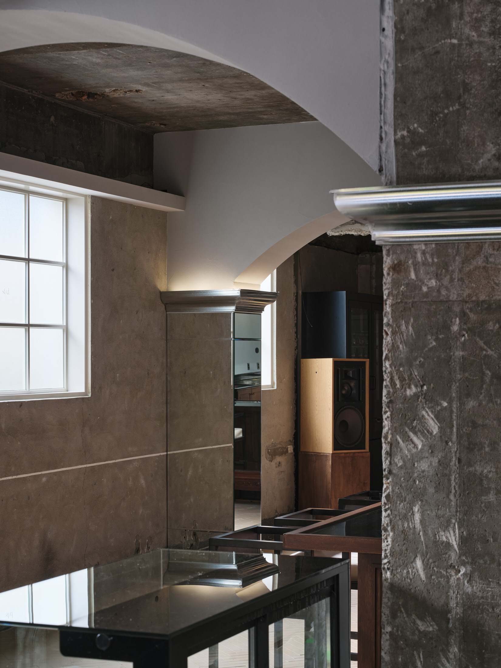 首尔欧式咖啡馆丨韩国首尔丨釜山 Design by 83-37