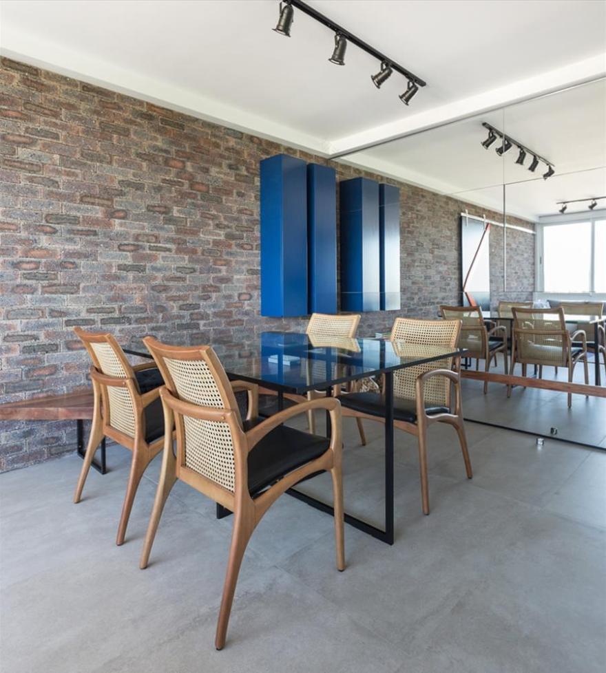 巴西 SR House 公寓 | 自然材质与简约设计的完美结合-10