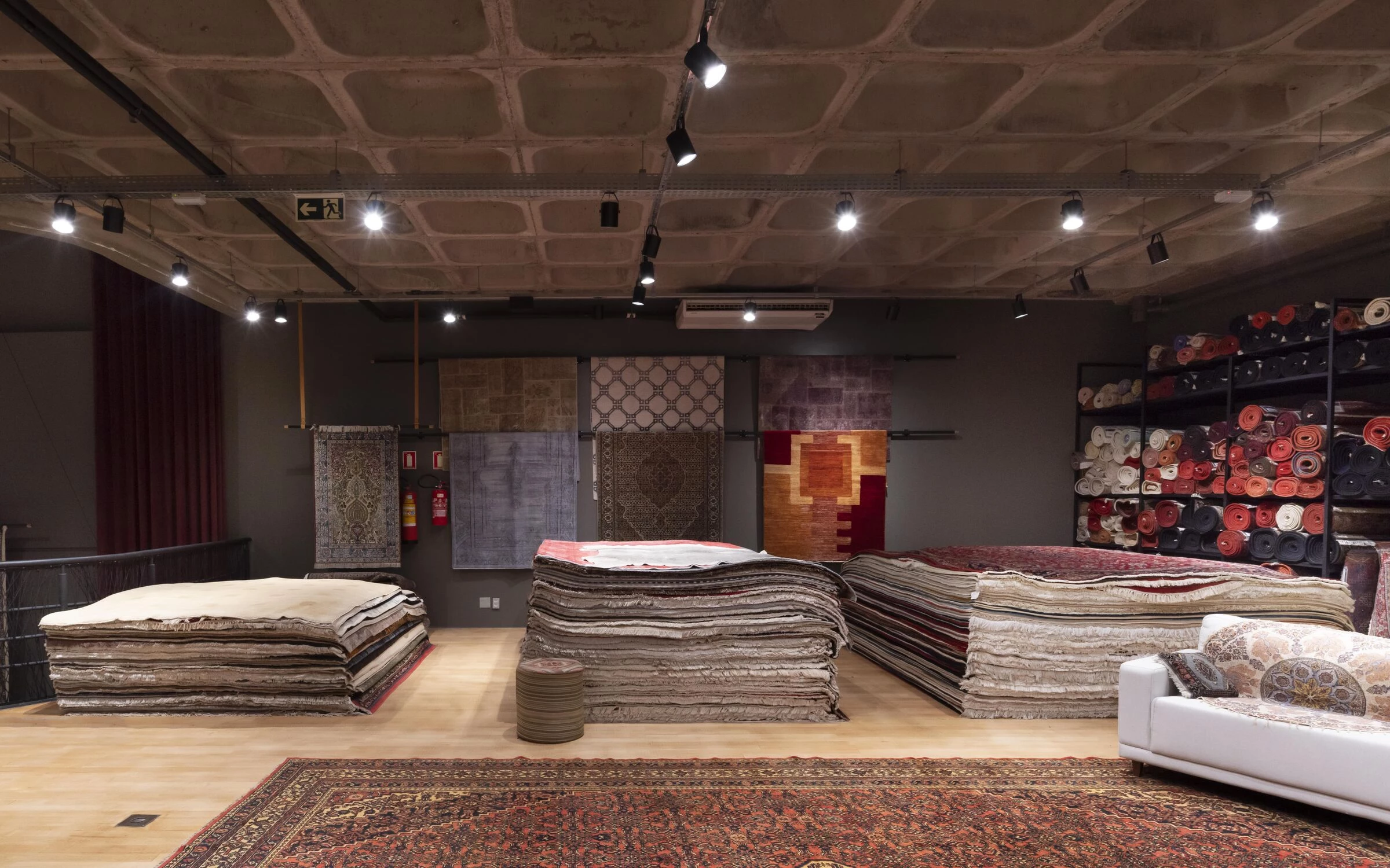 Império Persa 家居设计商店丨巴西丨Tartan Arquitetura e Urbanismo-9