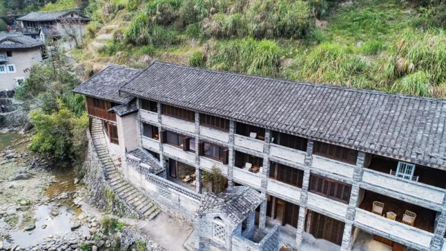 归隐深山,客家土楼变身为文化行馆-20