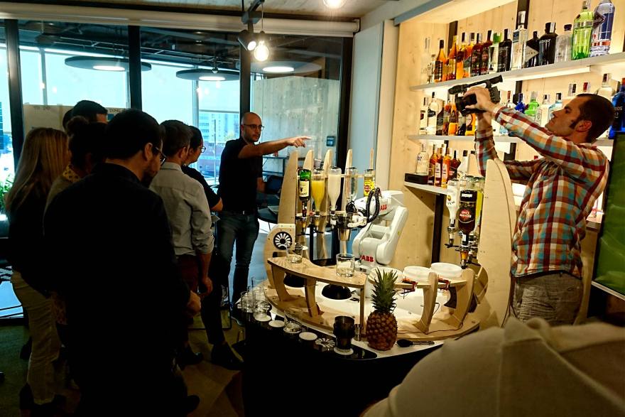 调酒机器人丨西班牙马德里丨EXarchitects-34