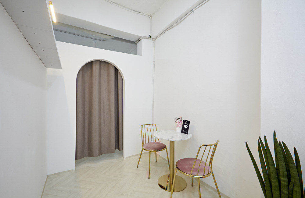 极简白诠释 12 坪美丽沙龙-6