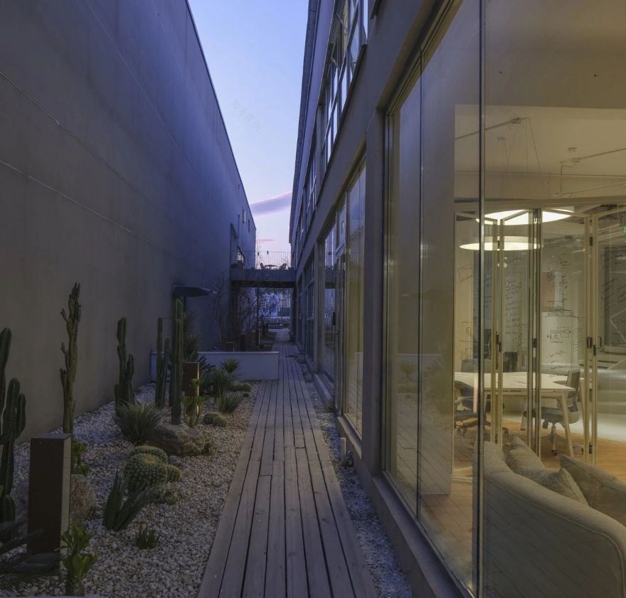 视丘道办公空间设计丨中国北京丨里外工作室-8