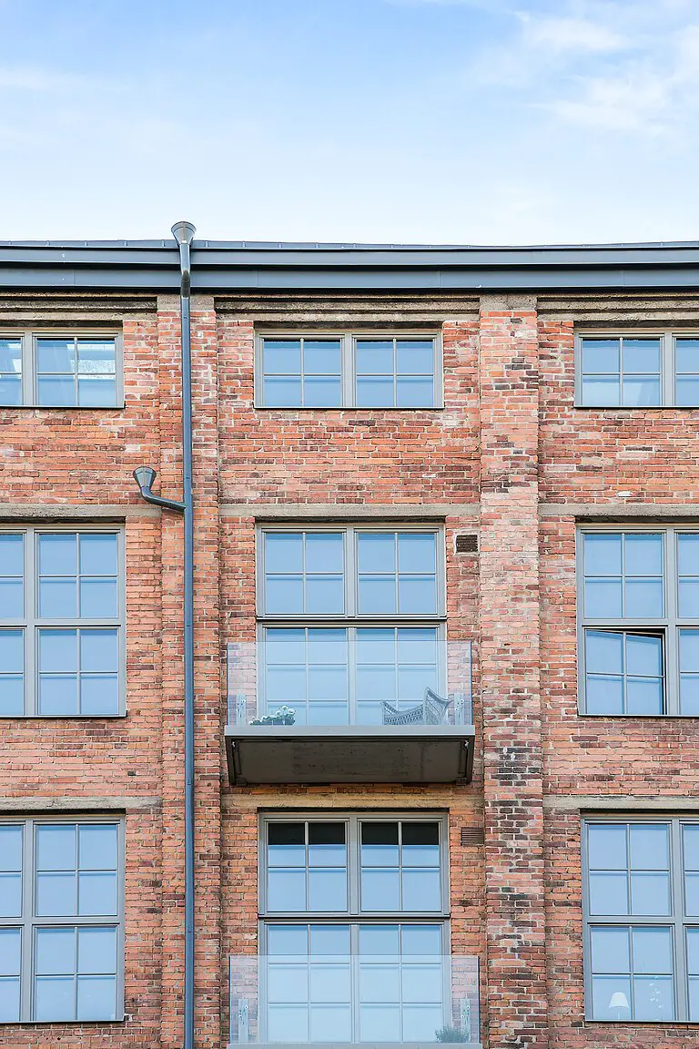 "瑞典旧工厂改造的现代复古 loft"-18