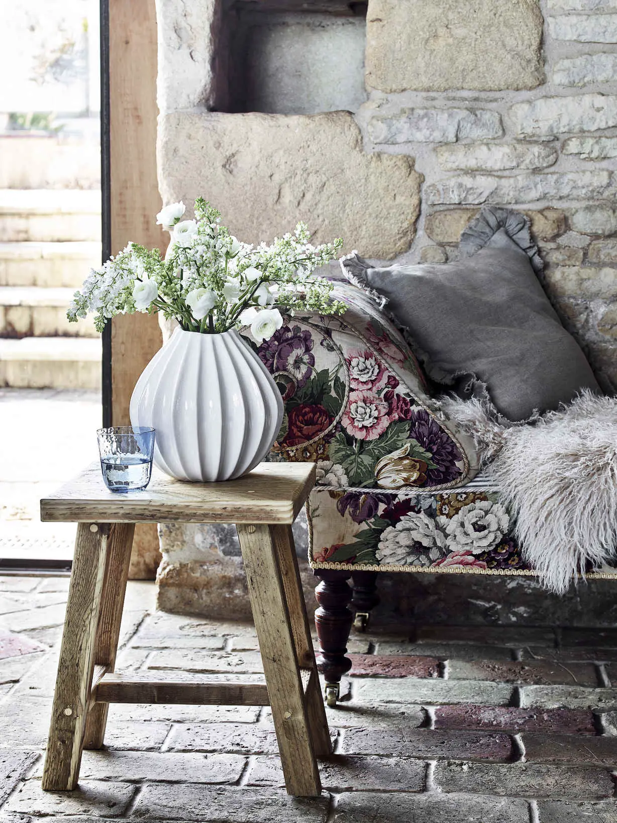 "贴近自然的北欧风格水边概念住宅"-2