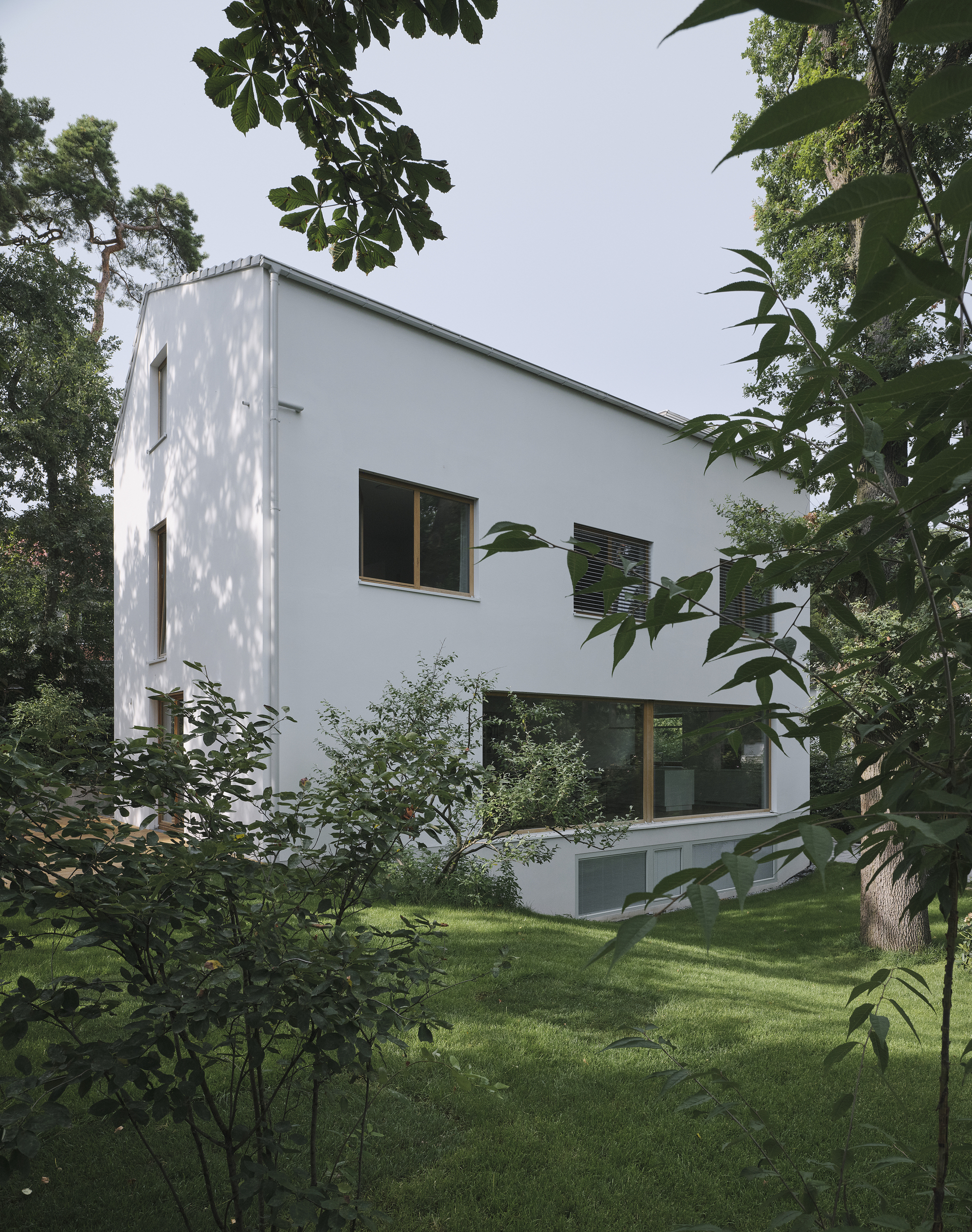 White House / Marc Flick Architekt BDA + HGA Henning Grahn Architektur + Christian Stock-10