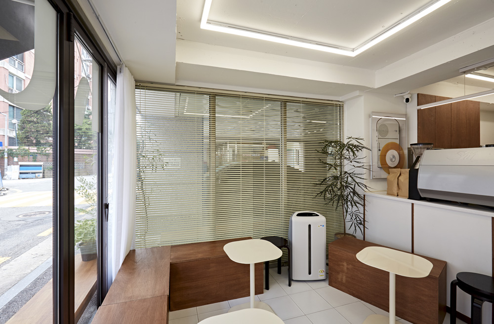 干净利落的 7 坪小餐厅 | 乌克兰设计师的完美创作-4