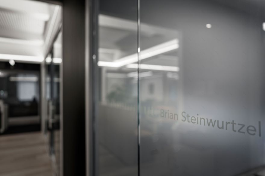 曼哈顿公园大道上的 GFP Real Estate 办公室设计-17