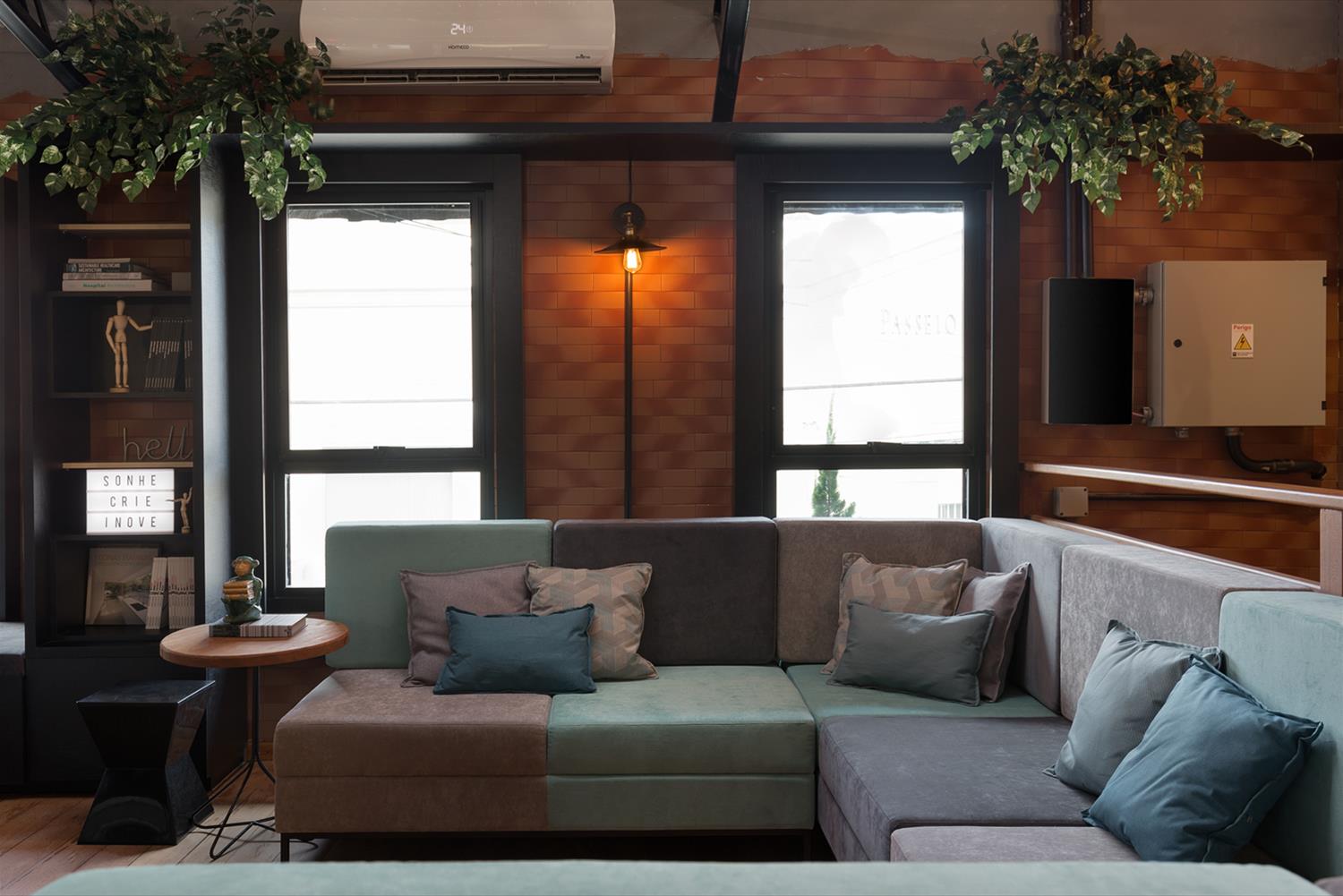 一家法布里卡工作酒吧-11