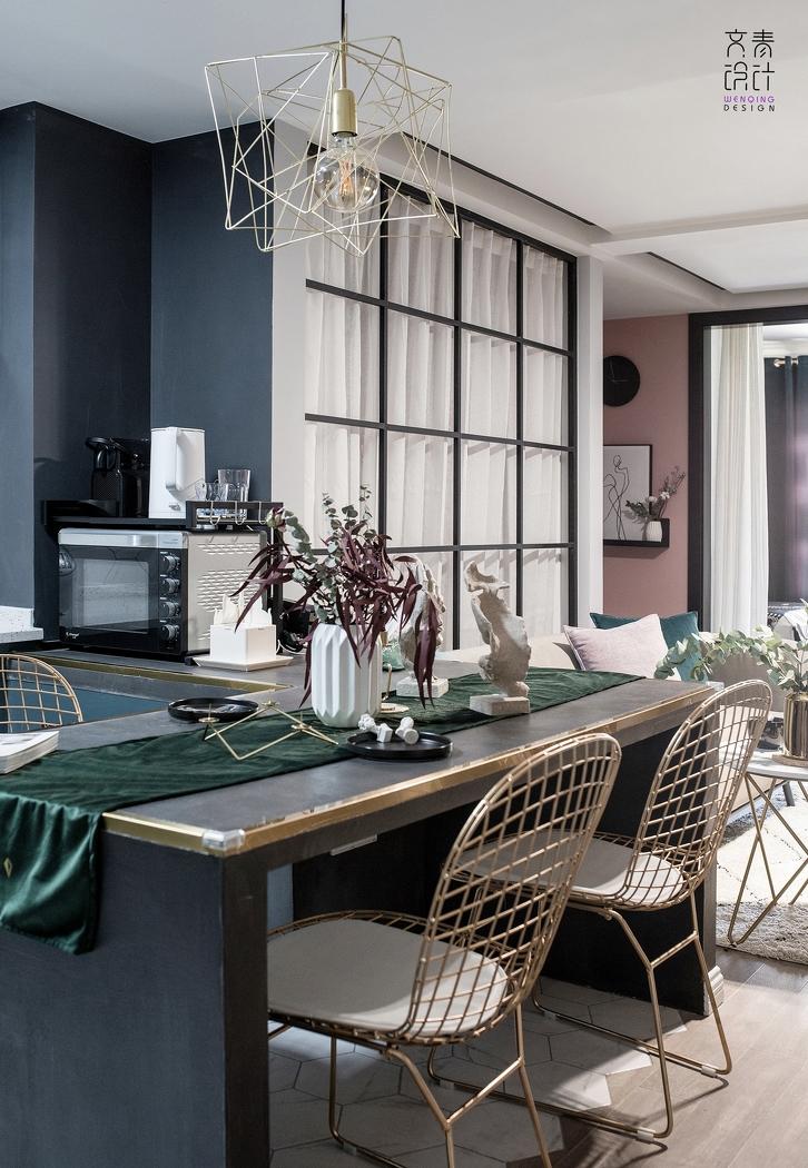 我的单身公寓 | 水泥餐桌与自画色块画的独特融合-13