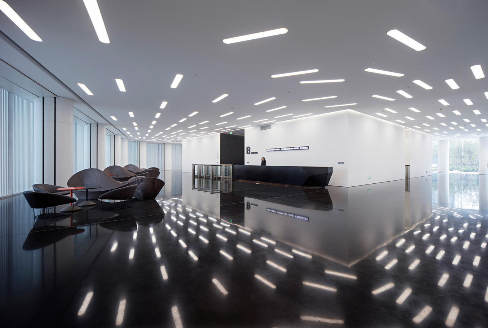 西安中西部内陆港口金融城  HALLUCINATE设计公司-8