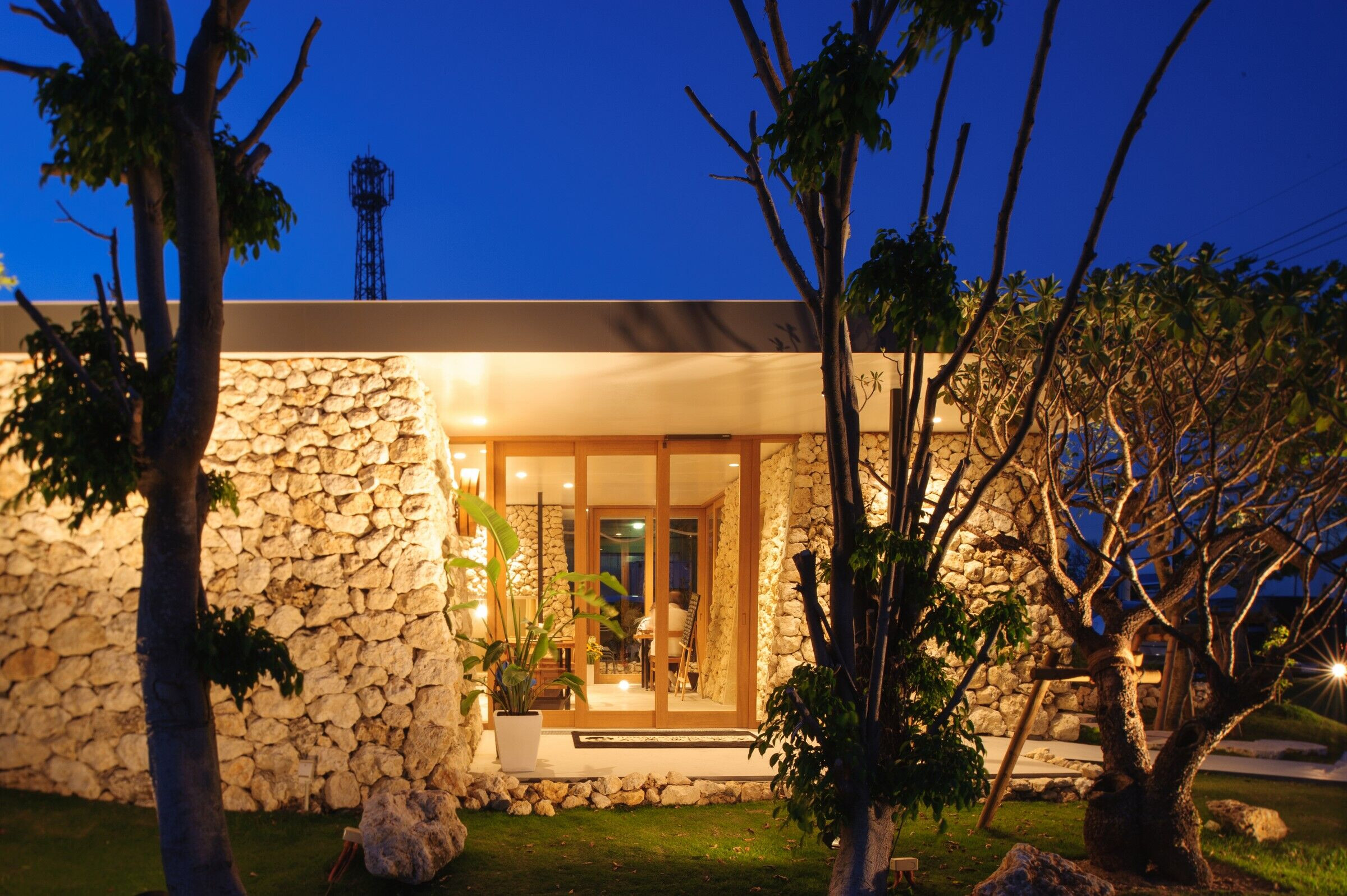 石垣岛渔夫食堂 | 传统工艺与现代设计的完美结合-5