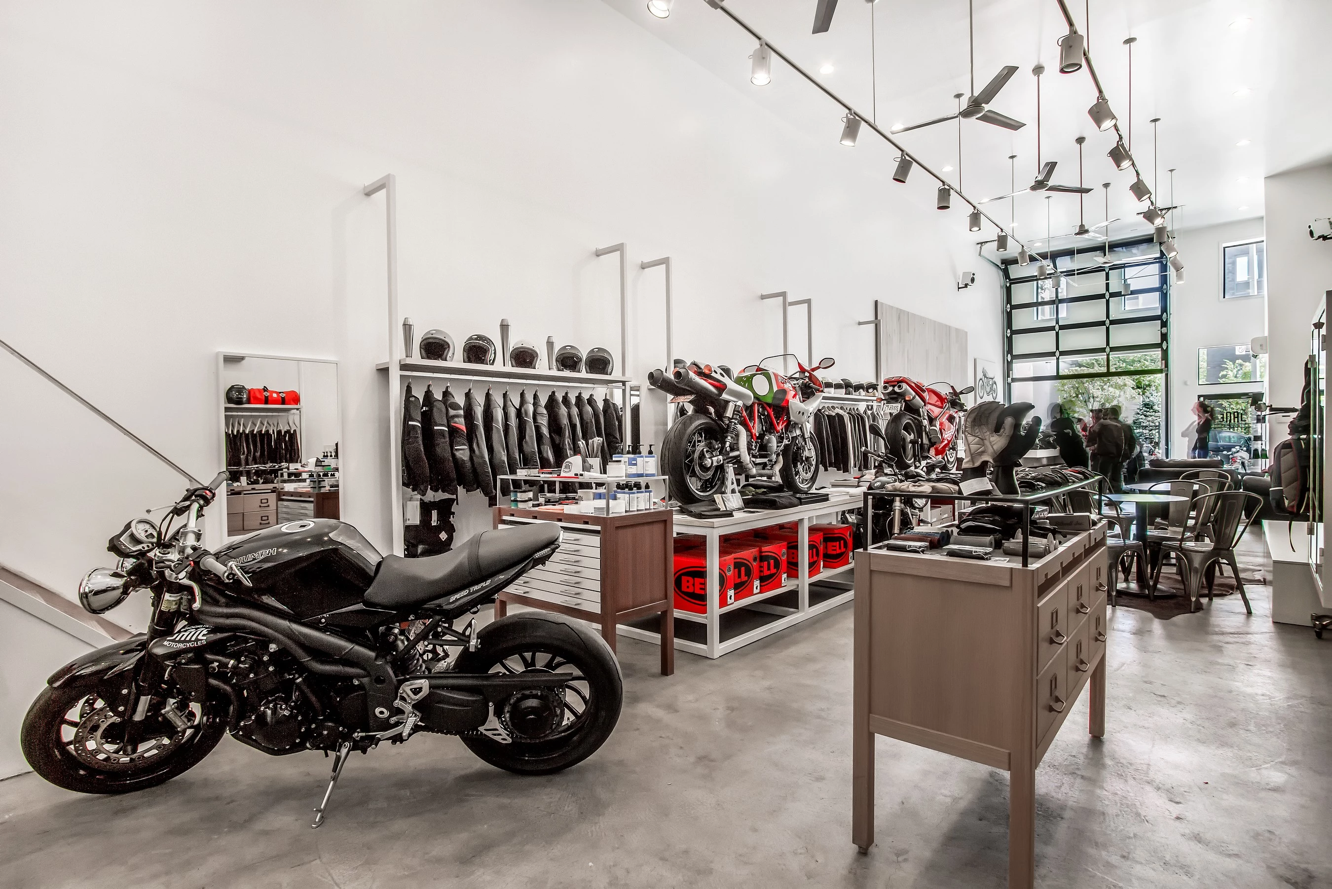 Jane Motorcycles 概念店-9