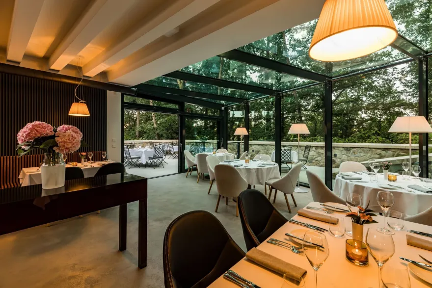 捷克 La Villa 餐厅丨捷克兹林丨Josef Pleskot-17