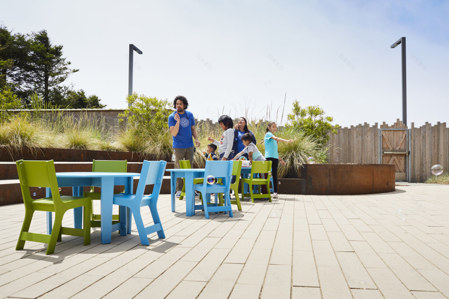 美国半月湾图书馆-42