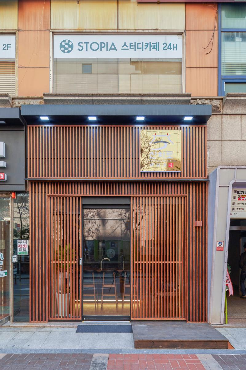 《神话之路》15 坪空间，现代简约风格的专业展示-2