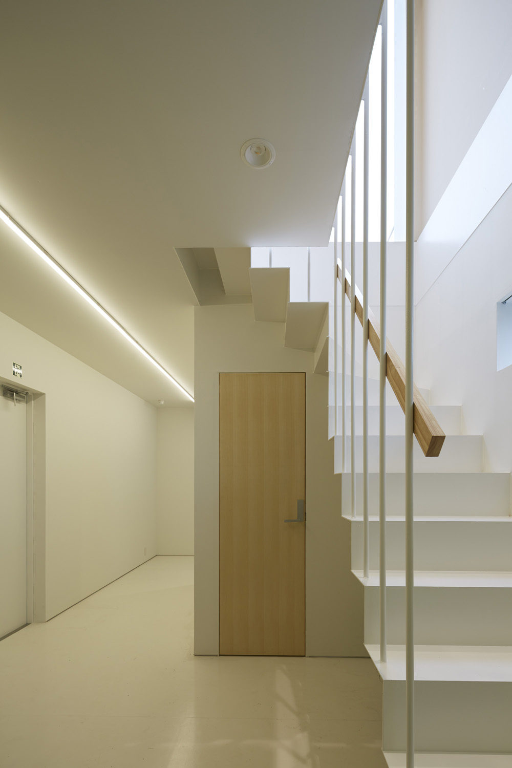 由于Yakuju Kamishirane 2 · sinato可能是特定的人名、地名、产品名等具有特定背景的内容，没有足够的语境信息难以准确翻译，暂时无法给出有效结果 丨日本神奈川丨构造设计寺戸巽海,照明设计FDS等-40