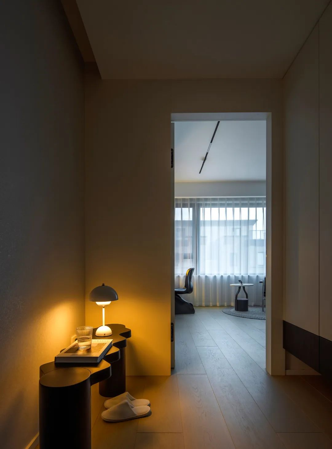 黑白灰的优雅奏鸣曲 · 原石空间设计的 170㎡上跃公寓丨中国温州-32