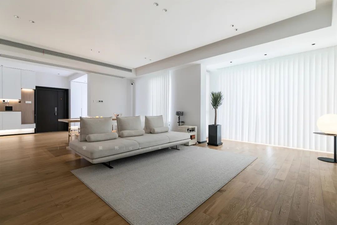 中央郡现代诗意居所丨毛阿敏-21