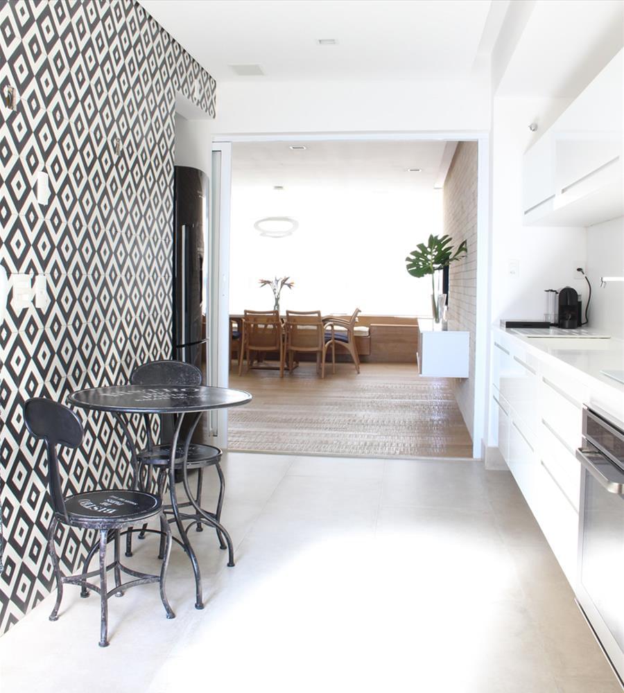 巴西 SP 市 SL 公寓 | 明亮木质与白色砖墙的简约空间-13