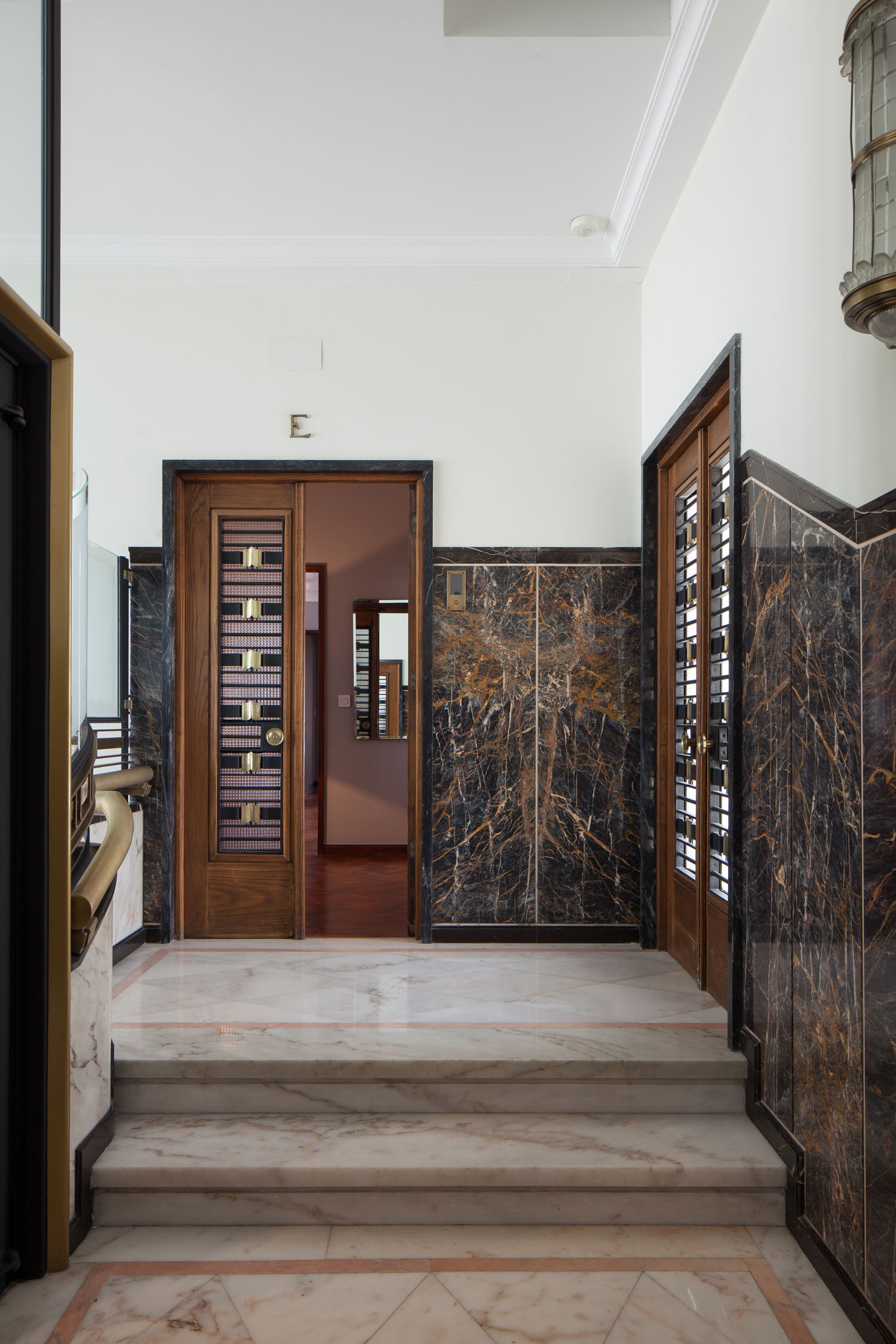 1940s Retro Apartment Renovations in Porto by Atelier In Vitro-40