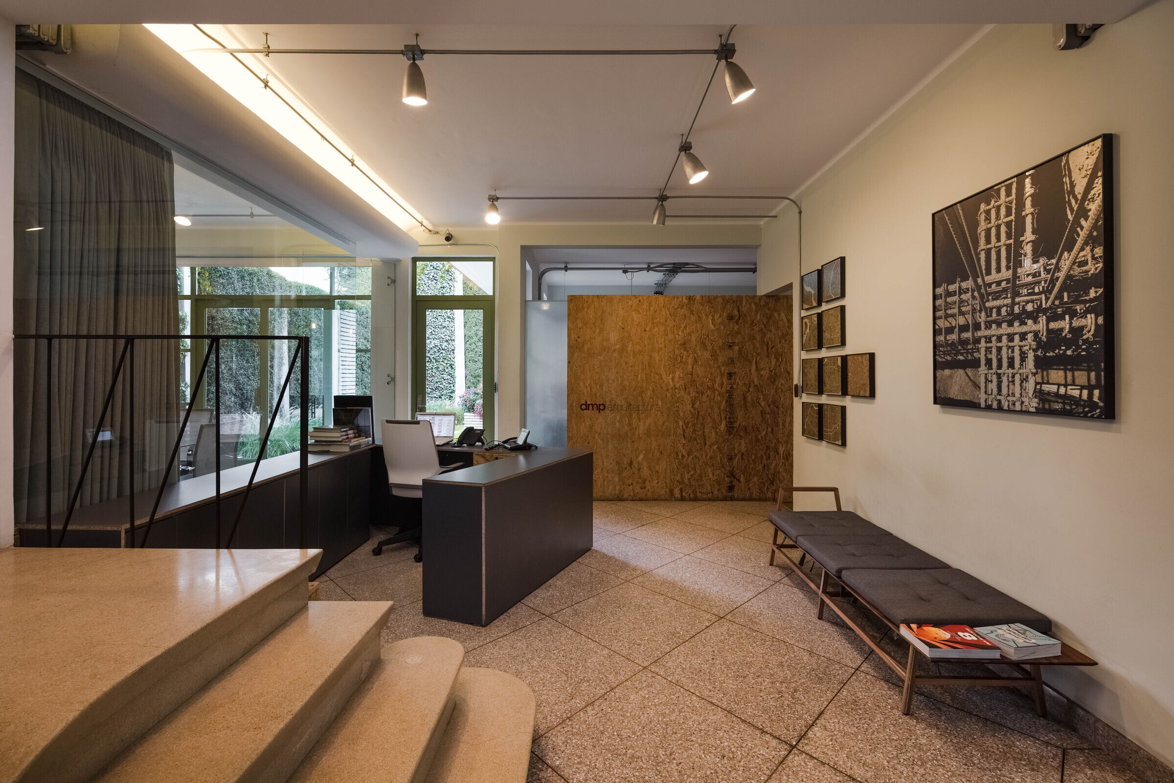 墨西哥城 40 年代老宅变身时尚办公空间-22