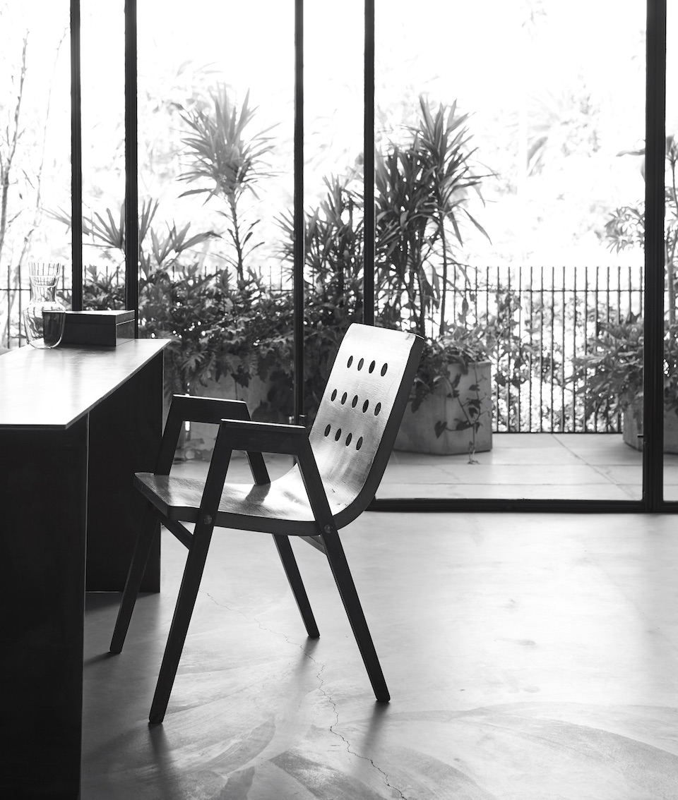 Refuge brutaliste - MilK Decoration-8