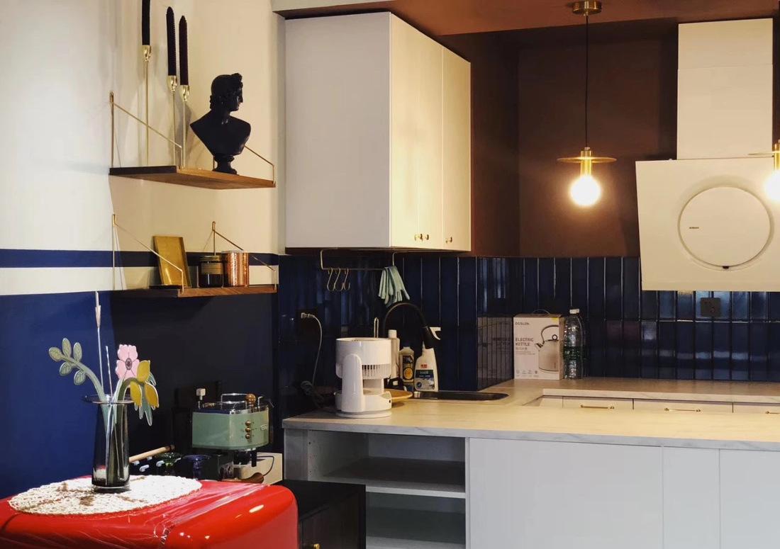 复古阁楼变精致星空浴室,专业设计实现泡澡看星星梦想-16