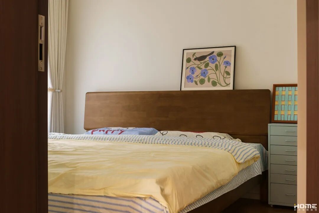 佳园实景|莓想|105㎡包豪斯中古风，三室改两室，大胆鲜活的色彩推门直接被硬控！-58