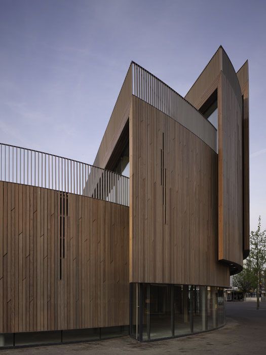 荷兰罗森达尔咖啡馆建筑，打造城市公共空间新地标-9