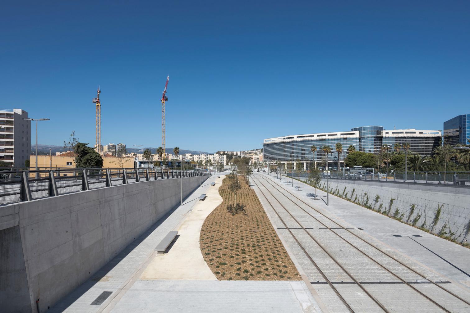 尼斯中央多模式交通枢纽约瑟普雷斯-6